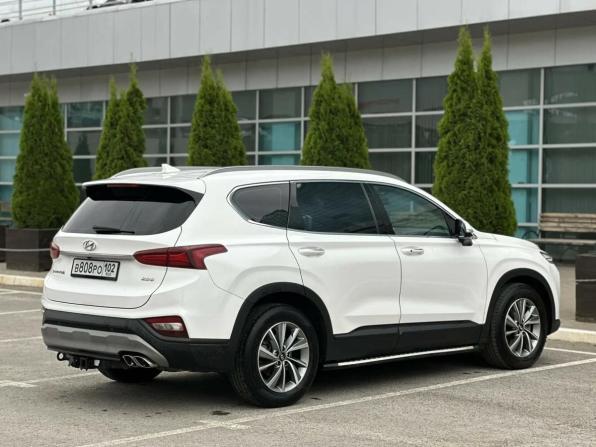 Hyundai Santa Fe III Рестайлинг с пробегом 2018 года, цена 2 025 000 рублей, 193221 км, внедорожник, Автокод Объявления
