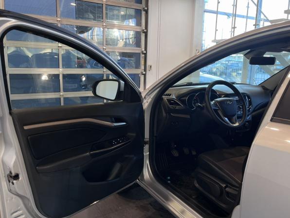 Lada (ВАЗ) Vesta I с пробегом 2018 года, цена 797 000 рублей, 153328 км, седан, Автокод Объявления