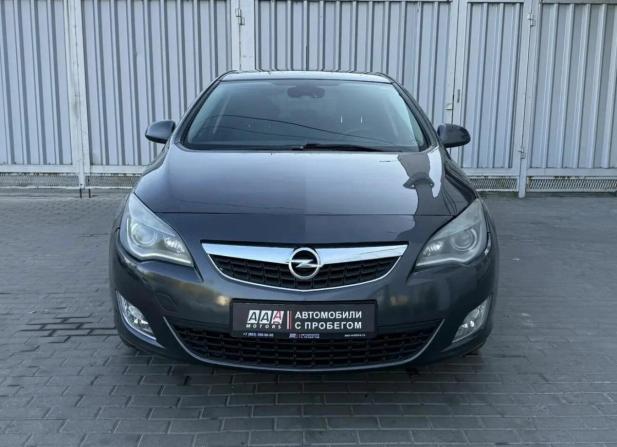 Opel Astra J с пробегом 2011 года, цена 645 000 рублей, 298067 км, хэтчбек, Автокод Объявления