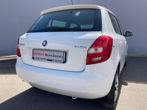 Skoda Fabia II Рестайлинг с пробегом 2013 года, цена 909 000 рублей, 179999 км, хэтчбек, Автокод Объявления