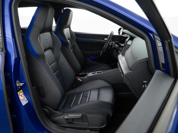 Volkswagen Golf R VIII с пробегом 2021 года, цена 5 846 900 рублей, 52341 км, хэтчбек, Автокод Объявления