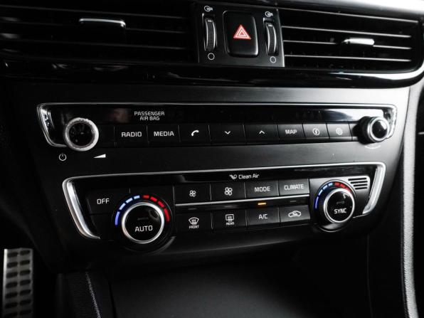 Kia Optima IV с пробегом 2016 года, цена 1 769 000 рублей, 140403 км, седан, Автокод Объявления