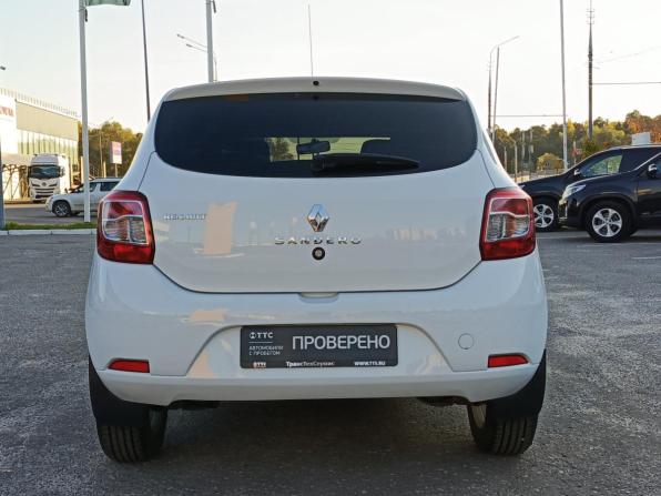 Renault Sandero II с пробегом 2015 года, цена 790 000 рублей, 165610 км, хэтчбек, Автокод Объявления