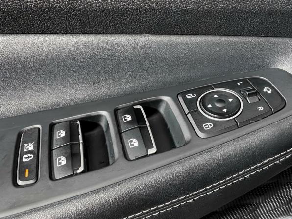 Hyundai Santa Fe IV с пробегом 2018 года, цена 2 791 000 рублей, 124801 км, внедорожник, Автокод Объявления