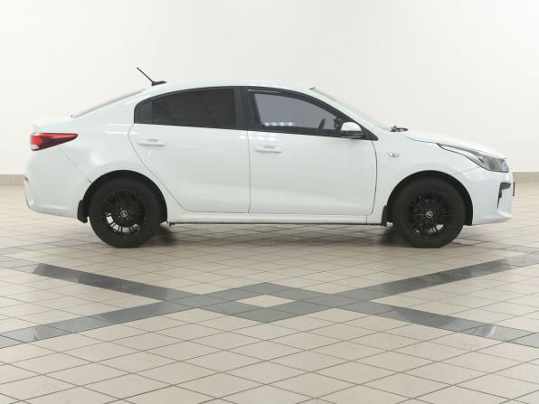Kia Rio IV с пробегом 2018 года, цена 899 000 рублей, 202000 км, седан, Автокод Объявления