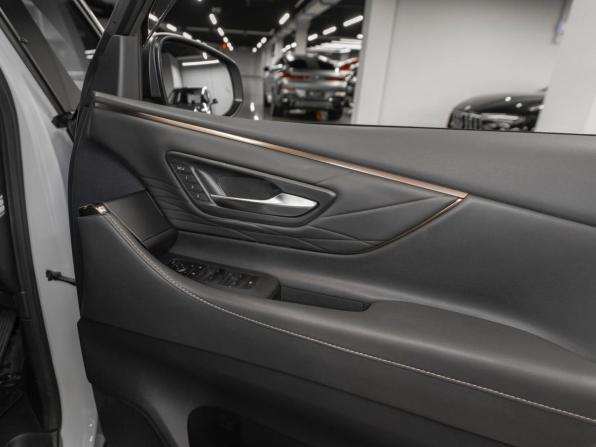 Toyota Alphard IV с пробегом 2024 года, цена 8 850 000 рублей, 25335 км, минивэн, Автокод Объявления