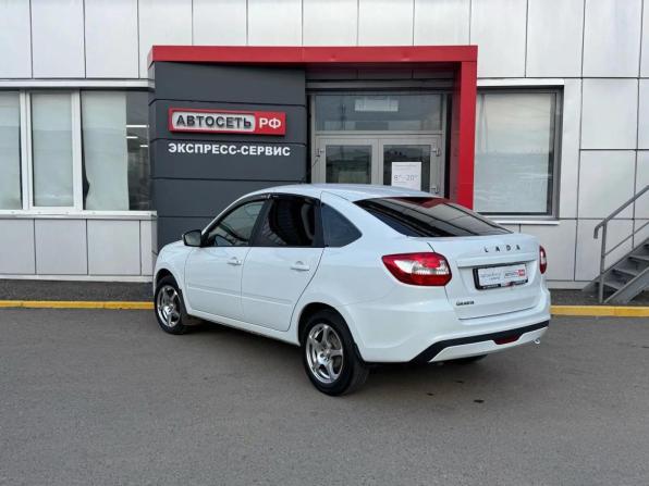 Lada (ВАЗ) Granta I Рестайлинг с пробегом 2023 года, цена 786 589 рублей, 46928 км, лифтбек, Автокод Объявления