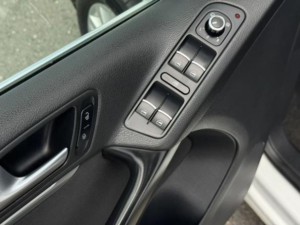 Volkswagen Tiguan I Рестайлинг с пробегом 2015 года, цена 1 305 000 рублей, 196982 км, внедорожник, Автокод Объявления