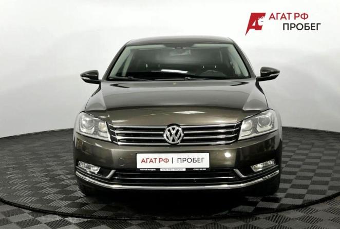 Volkswagen Passat B7 с пробегом 2011 года, цена 1 350 000 рублей, 102734 км, седан, Автокод Объявления