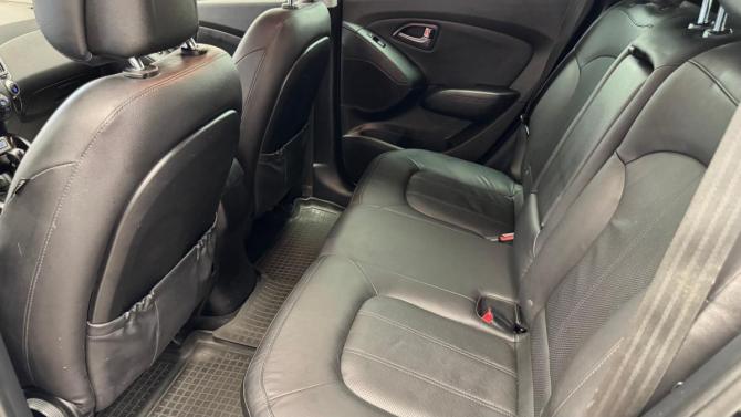 Hyundai ix35 I Рестайлинг с пробегом 2014 года, цена 1 400 000 рублей, 135982 км, внедорожник, Автокод Объявления