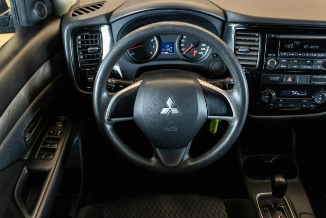 Mitsubishi Outlander III Рестайлинг с пробегом 2014 года, цена 1 499 000 рублей, 211957 км, внедорожник, Автокод Объявления
