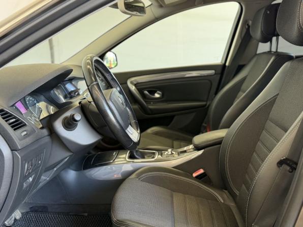 Renault Laguna III Рестайлинг с пробегом 2010 года, цена 850 000 рублей, 232331 км, универсал, Автокод Объявления