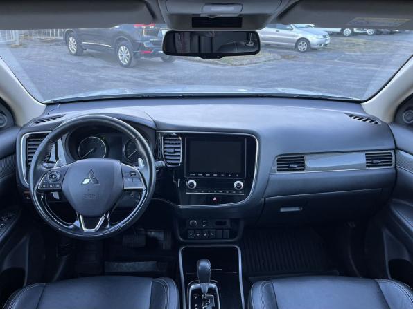 Mitsubishi Outlander III Рестайлинг 3 с пробегом 2021 года, цена 2 849 000 рублей, 88000 км, внедорожник, Автокод Объявления