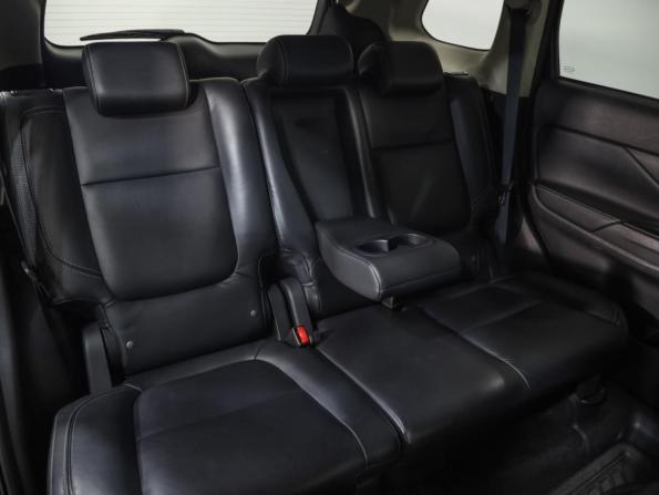 Mitsubishi Outlander III Рестайлинг 3 с пробегом 2019 года, цена 3 420 777 рублей, 64010 км, внедорожник, Автокод Объявления