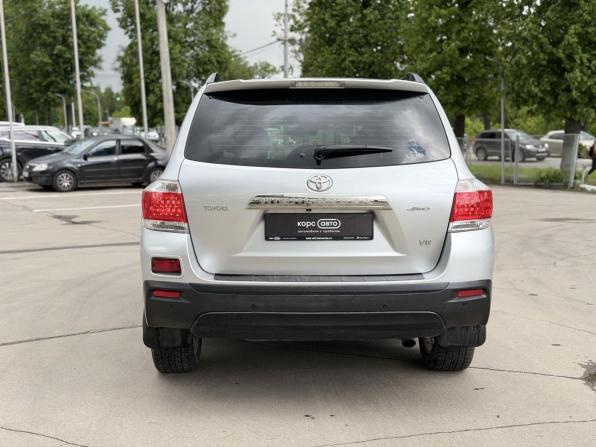 Toyota Highlander II (XU40) Рестайлинг с пробегом 2012 года, цена 1 799 000 рублей, 136137 км, внедорожник, Автокод Объявления