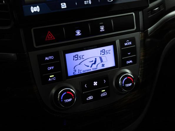 Hyundai Santa Fe II Рестайлинг с пробегом 2011 года, цена 1 239 585 рублей, 231434 км, внедорожник, Автокод Объявления
