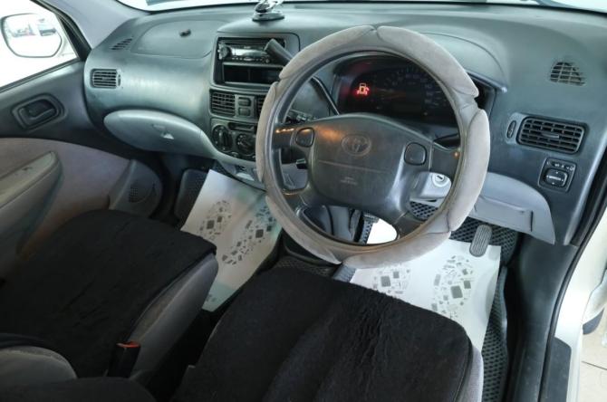 Toyota Raum I с пробегом 2000 года, цена 299 000 рублей, 327000 км, компактвэн, Автокод Объявления