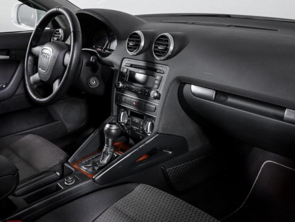 Audi A3 II (8P) Рестайлинг 2 с пробегом 2012 года, цена 899 000 рублей, 105547 км, хэтчбек, Автокод Объявления