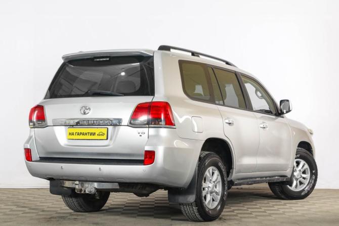 Toyota Land Cruiser 200 Series с пробегом 2010 года, цена 3 299 000 рублей, 198000 км, внедорожник, Автокод Объявления