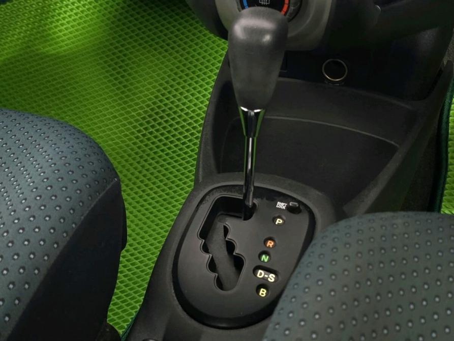 Toyota Vitz II (XP90) Новосибирск  - изображение 15