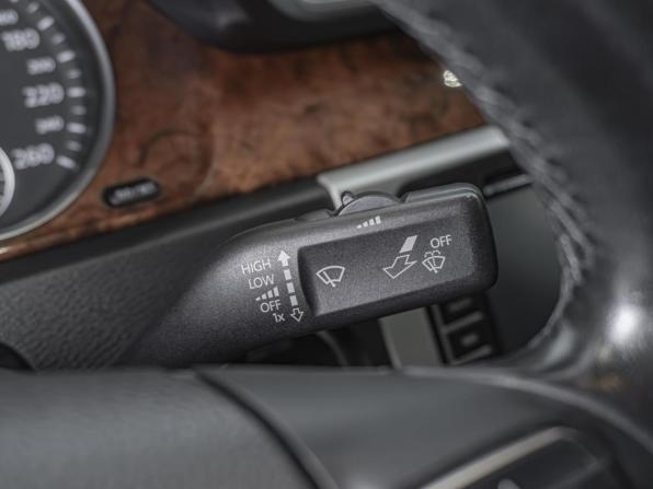 Volkswagen Passat B7 с пробегом 2011 года, цена 920 000 рублей, 176588 км, седан, Автокод Объявления