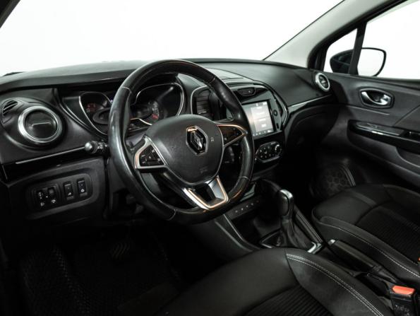 Renault Kaptur I Рестайлинг с пробегом 2021 года, цена 1 644 777 рублей, 84400 км, внедорожник, Автокод Объявления
