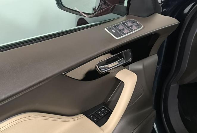 Jaguar F-Pace I с пробегом 2017 года, цена 2 180 000 рублей, 204540 км, внедорожник, Автокод Объявления