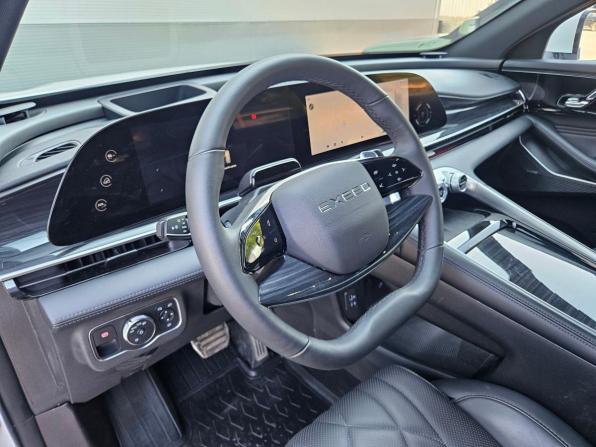 Exeed RX с пробегом 2023 года, цена 3 700 000 рублей, 6775 км, внедорожник, Автокод Объявления