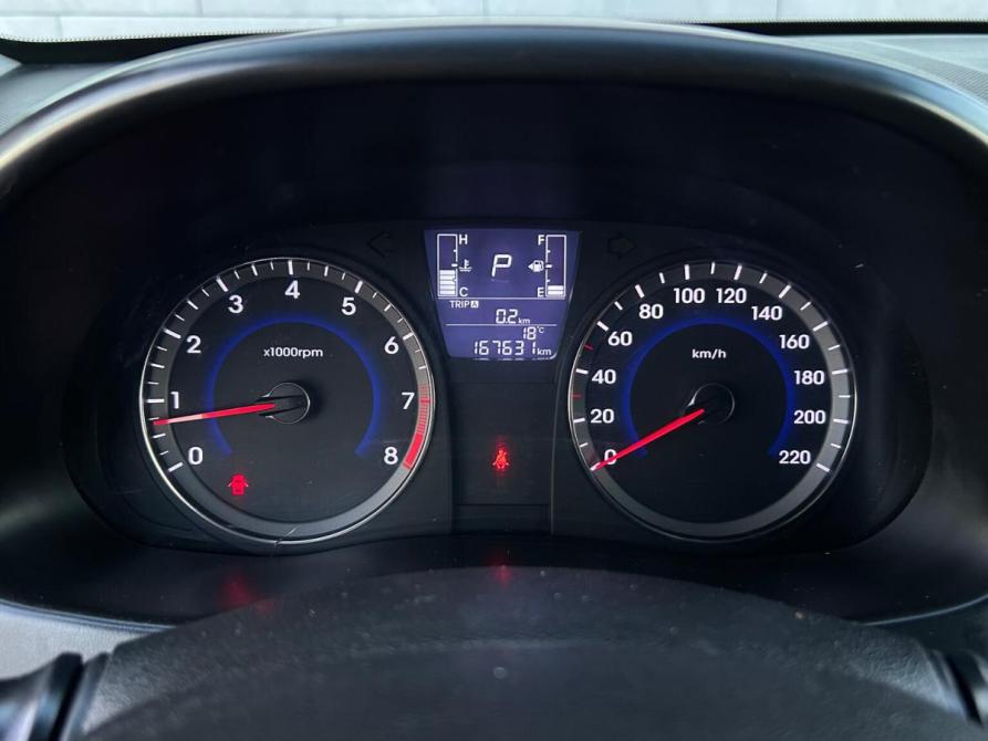 Hyundai Solaris I Рестайлинг Альметьевск  - изображение 19