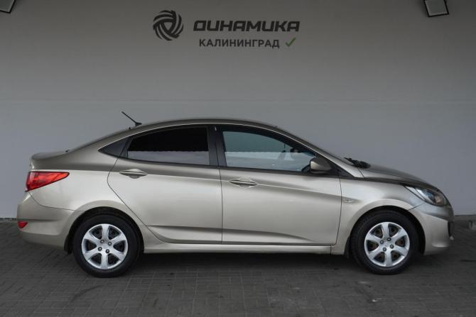 Hyundai Solaris I с пробегом 2011 года, цена 649 000 рублей, 248121 км, седан, Автокод Объявления