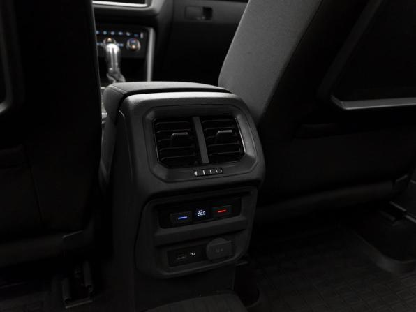 Volkswagen Tiguan II с пробегом 2019 года, цена 2 200 000 рублей, 100253 км, внедорожник, Автокод Объявления