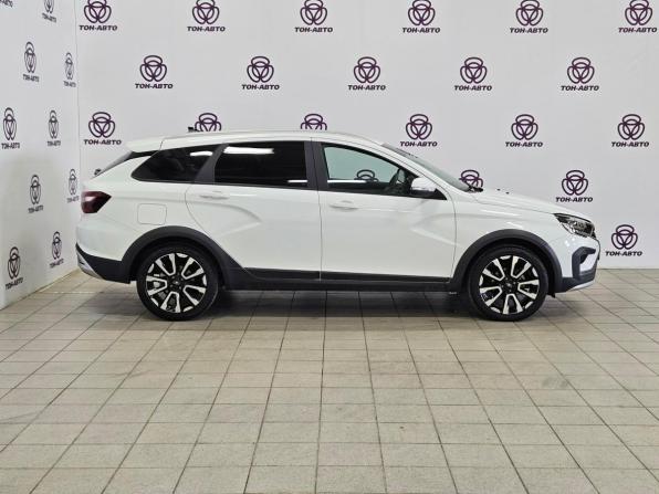 Lada (ВАЗ) Vesta I Рестайлинг (NG) с пробегом 2024 года, цена 1 533 000 рублей, 14573 км, универсал, Автокод Объявления