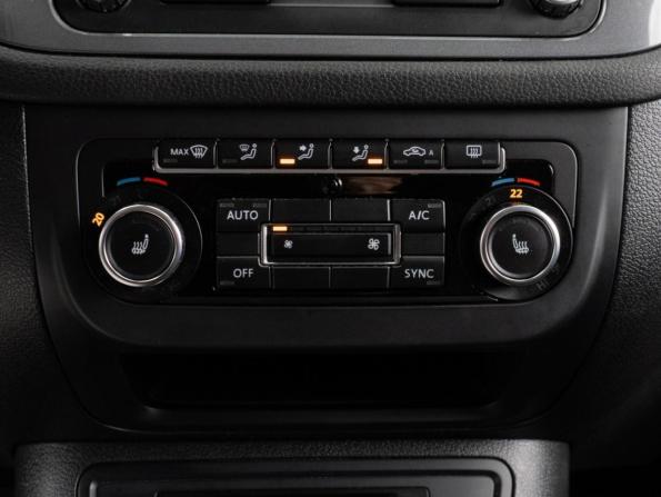 Volkswagen Tiguan I Рестайлинг с пробегом 2013 года, цена 1 370 000 рублей, 211960 км, внедорожник, Автокод Объявления