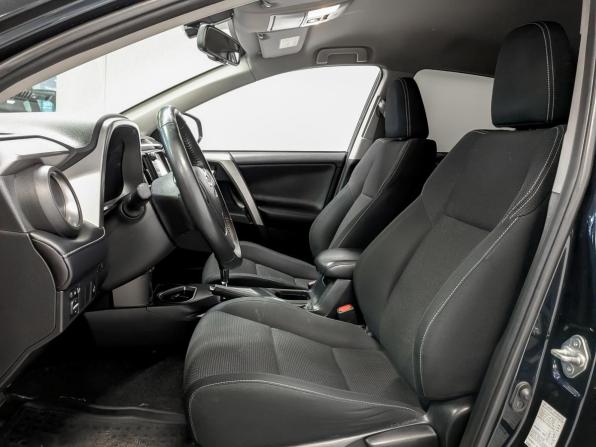 Toyota RAV4 IV (XA40) Рестайлинг с пробегом 2018 года, цена 2 305 000 рублей, 79350 км, внедорожник, Автокод Объявления