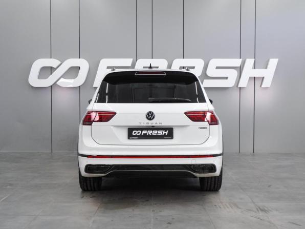 Volkswagen Tiguan II Рестайлинг с пробегом 2021 года, цена 2 999 000 рублей, 96308 км, внедорожник, Автокод Объявления
