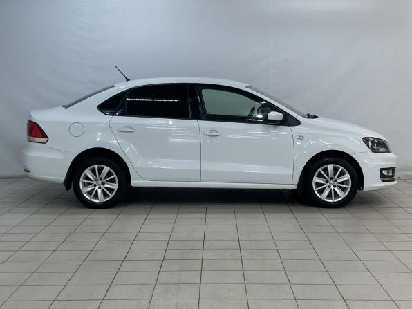 Volkswagen Polo V Рестайлинг с пробегом 2016 года, цена 1 049 000 рублей, 164038 км, седан, Автокод Объявления