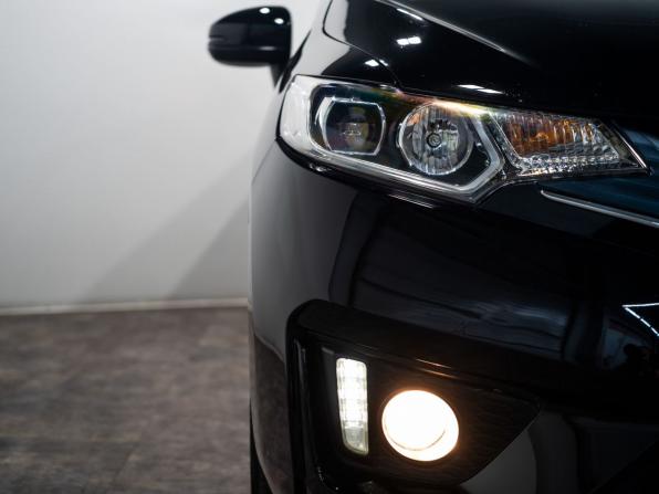 Honda Fit III с пробегом 2013 года, цена 890 000 рублей, 136000 км, хэтчбек, Автокод Объявления