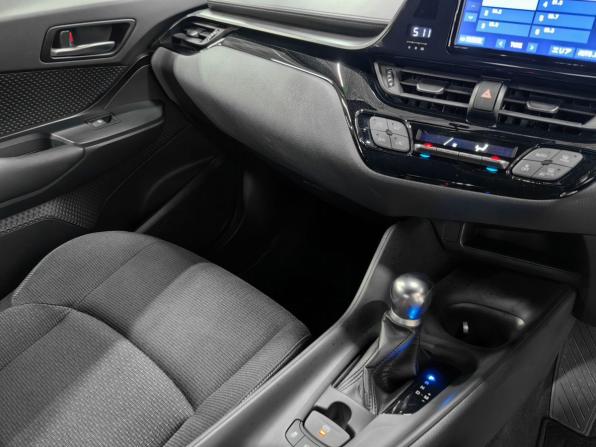 Toyota C-HR I с пробегом 2019 года, цена 2 150 000 рублей, 69000 км, внедорожник, Автокод Объявления