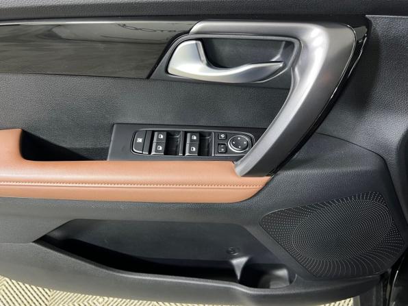 Kia Sportage V с пробегом 2022 года, цена 2 679 900 рублей, 53273 км, внедорожник, Автокод Объявления