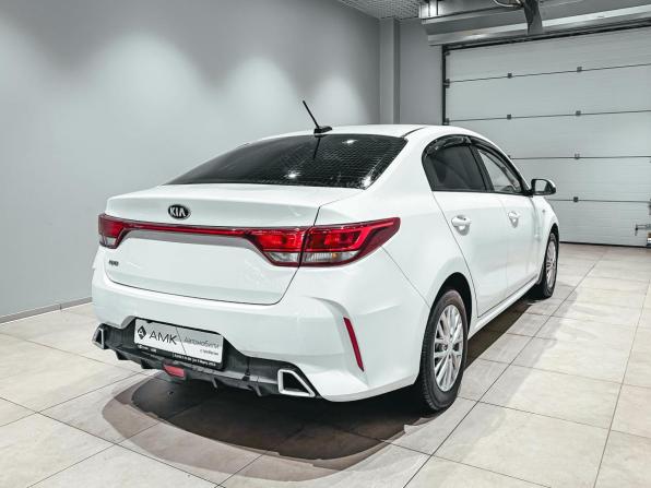 Kia Rio IV Рестайлинг с пробегом 2020 года, цена 1 498 698 рублей, 78577 км, седан, Автокод Объявления