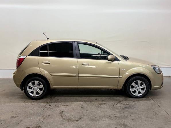 Kia Rio II Рестайлинг с пробегом 2011 года, цена 608 000 рублей, 165000 км, седан, Автокод Объявления