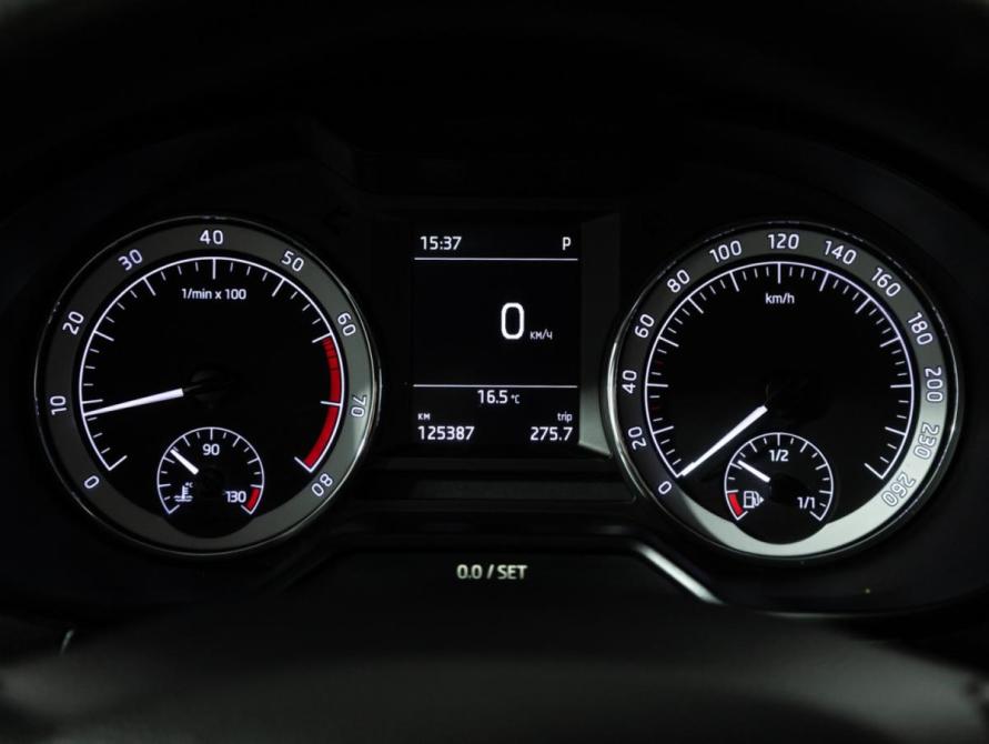 Skoda Octavia III (A7) Рестайлинг Санкт-Петербург  - изображение 12