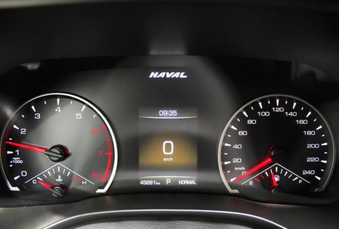 Haval Jolion I Рестайлинг с пробегом 2023 года, цена 2 095 000 рублей, 43281 км, внедорожник, Автокод Объявления