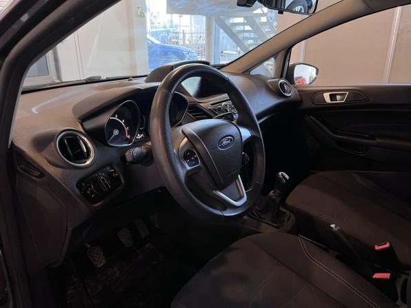 Ford Fiesta Mk6 Рестайлинг с пробегом 2016 года, цена 760 000 рублей, 180475 км, седан, Автокод Объявления