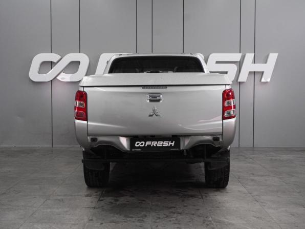 Mitsubishi L200 V с пробегом 2017 года, цена 1 959 000 рублей, 358706 км, offers.body_type.unknown, Автокод Объявления