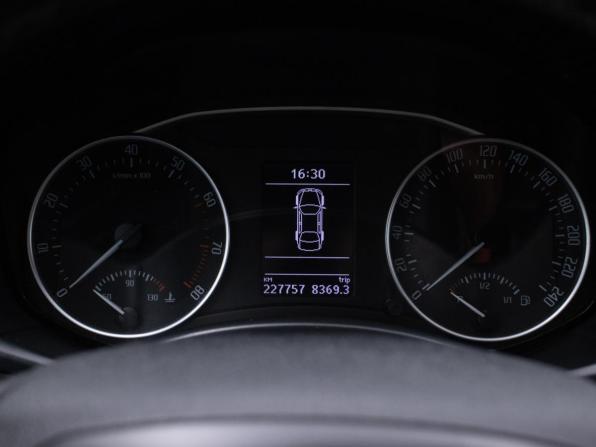 Skoda Octavia II (A5) Рестайлинг с пробегом 2013 года, цена 711 000 рублей, 226213 км, лифтбек, Автокод Объявления