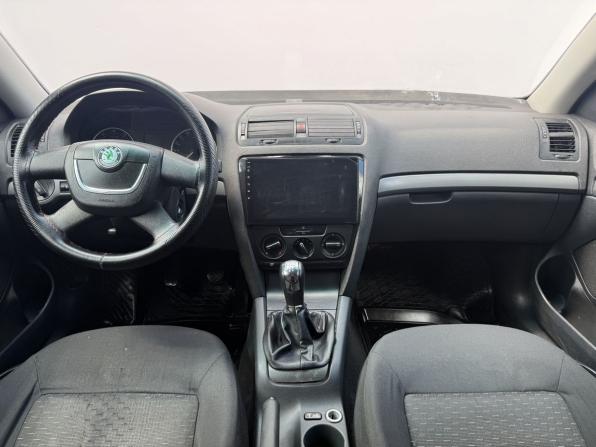 Skoda Octavia II (A5) Рестайлинг с пробегом 2013 года, цена 520 000 рублей, 304549 км, лифтбек, Автокод Объявления
