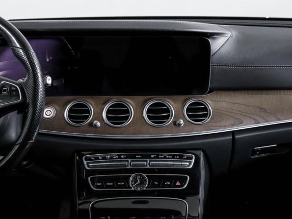Mercedes-Benz E-Класс V (W213 S213 C238) с пробегом 2017 года, цена 3 100 000 рублей, 172324 км, седан, Автокод Объявления