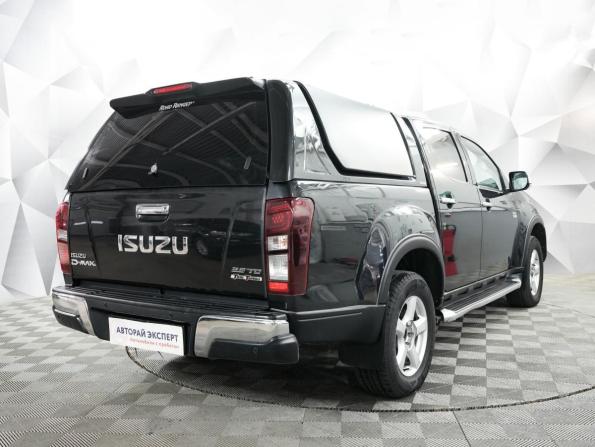 Isuzu D-Max II с пробегом 2016 года, цена 2 280 000 рублей, 107000 км, пикап, Автокод Объявления