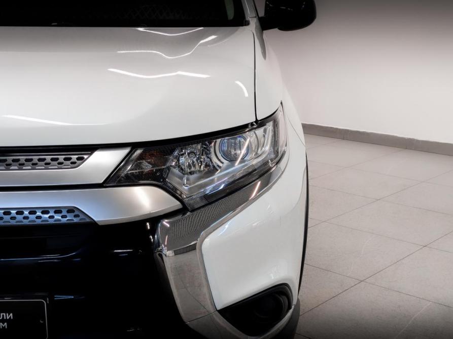 Mitsubishi Outlander III Рестайлинг 3 Санкт-Петербург  - изображение 17